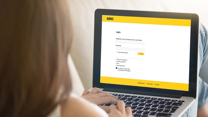 Selfie-Ident mit Nect beim ADAC